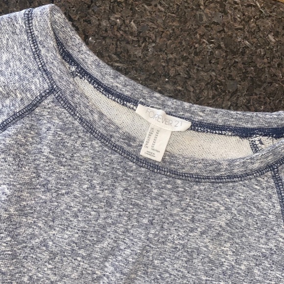 Forever 21~ Cropped Sweater💙 - Picture 3 of 4